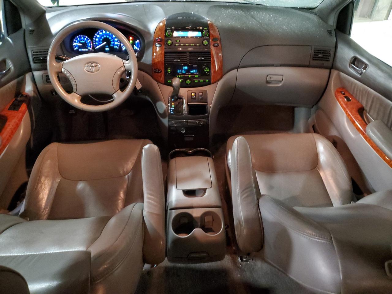 2009 Toyota Sienna VIN 5TDZK22C29S240505 Copart auction photo, front end / minor dent/scratches damage thumbnail 8