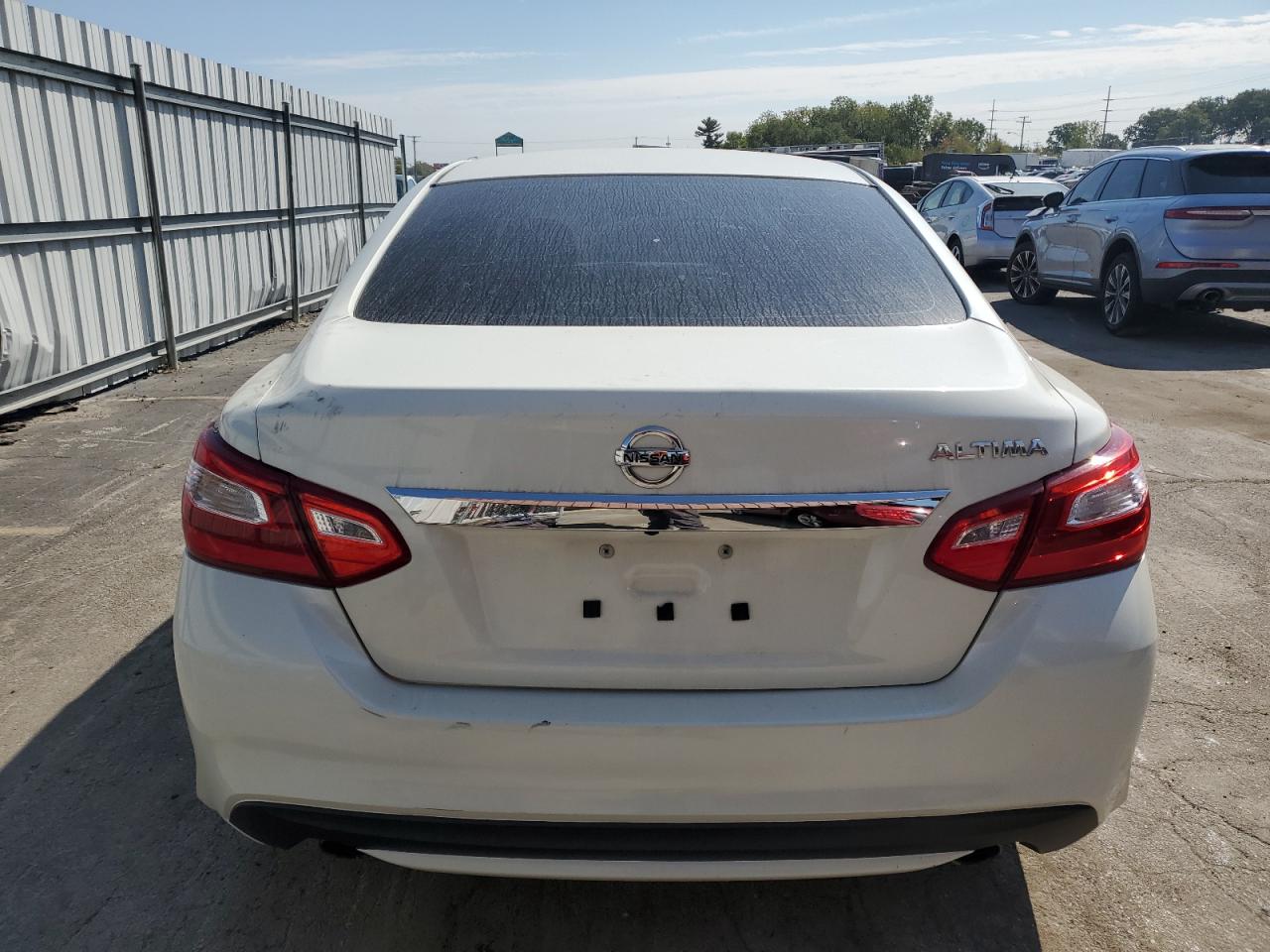 2016 Nissan Altima VIN 1N4AL3AP5GC258750 Copart auction photo, side / front end damage thumbnail 6