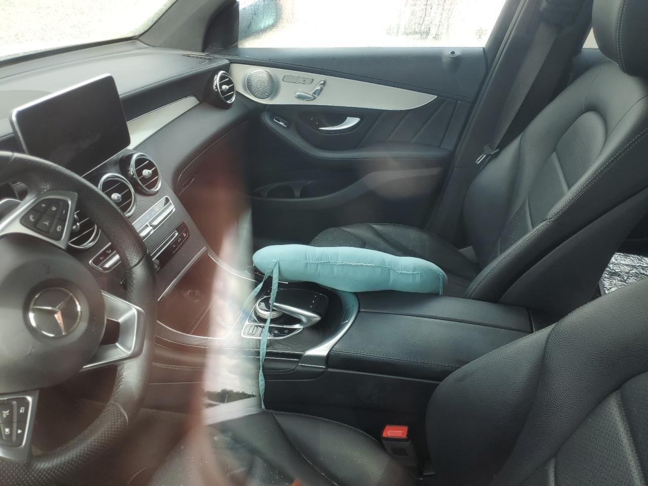 2019 Mercedes-Benz GLC VIN WDC0G4JB5K1002238 Copart auction photo, water/flood damage thumbnail 8