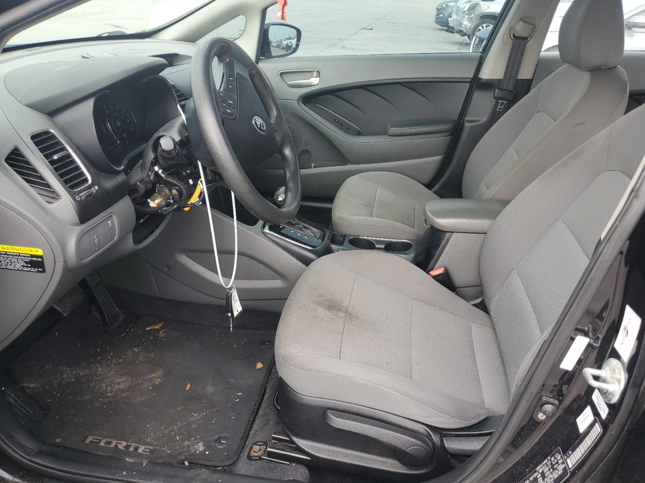 2018 KIA Forte VIN 3KPFK4A79JE241121 Copart auction photo, front end damage thumbnail 7