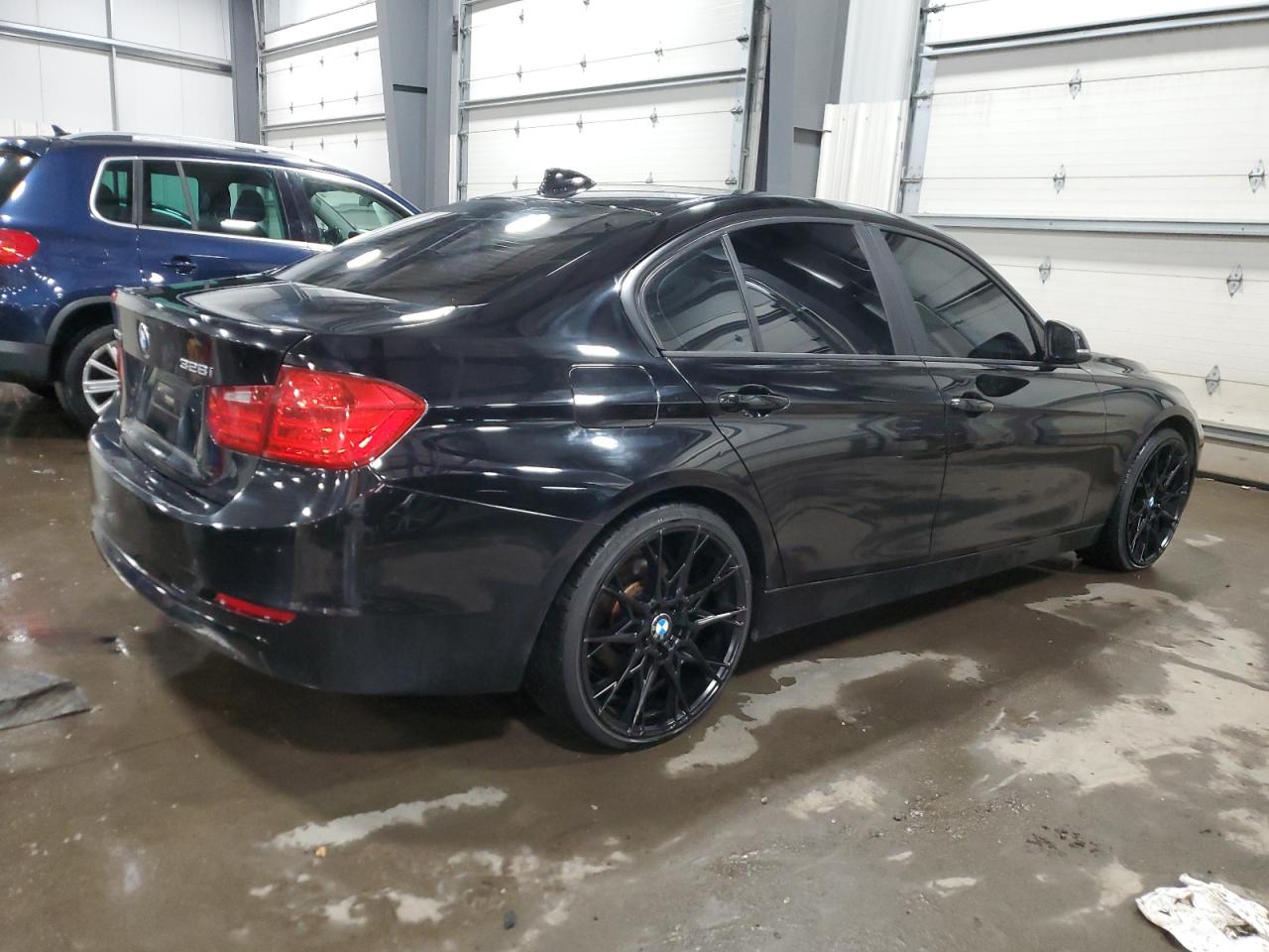 2013 BMW 3er VIN WBA3B5C53DF594711 Copart auction photo, front end damage thumbnail 3