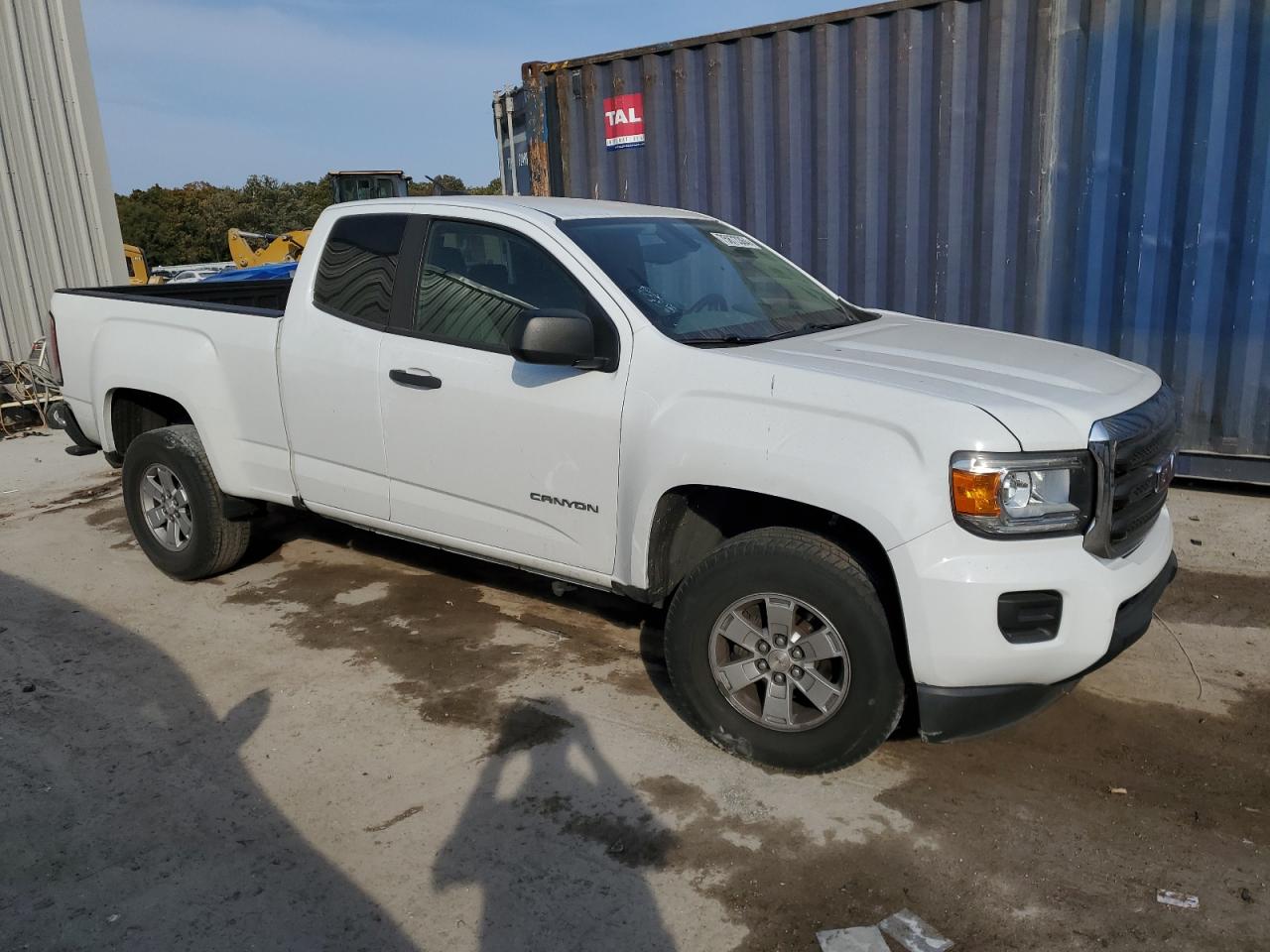 2017 GMC Canyon VIN 1GTH5BEN7H1197422 Copart auction photo, front end / rear end damage thumbnail 4