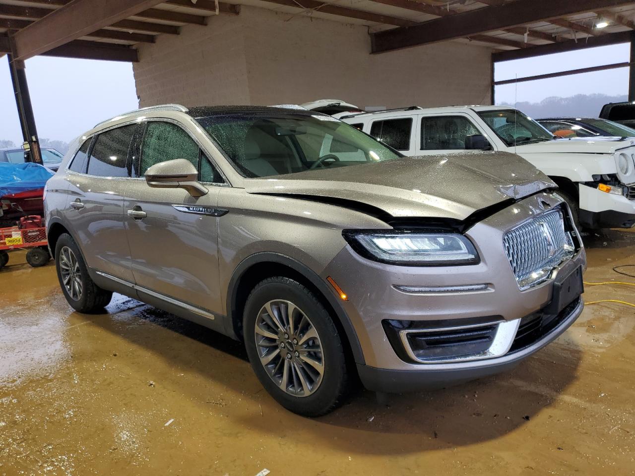 2019 Lincoln Nautilus VIN 2LMPJ6K97KBL22825 Copart auction photo, front end / side damage thumbnail 4