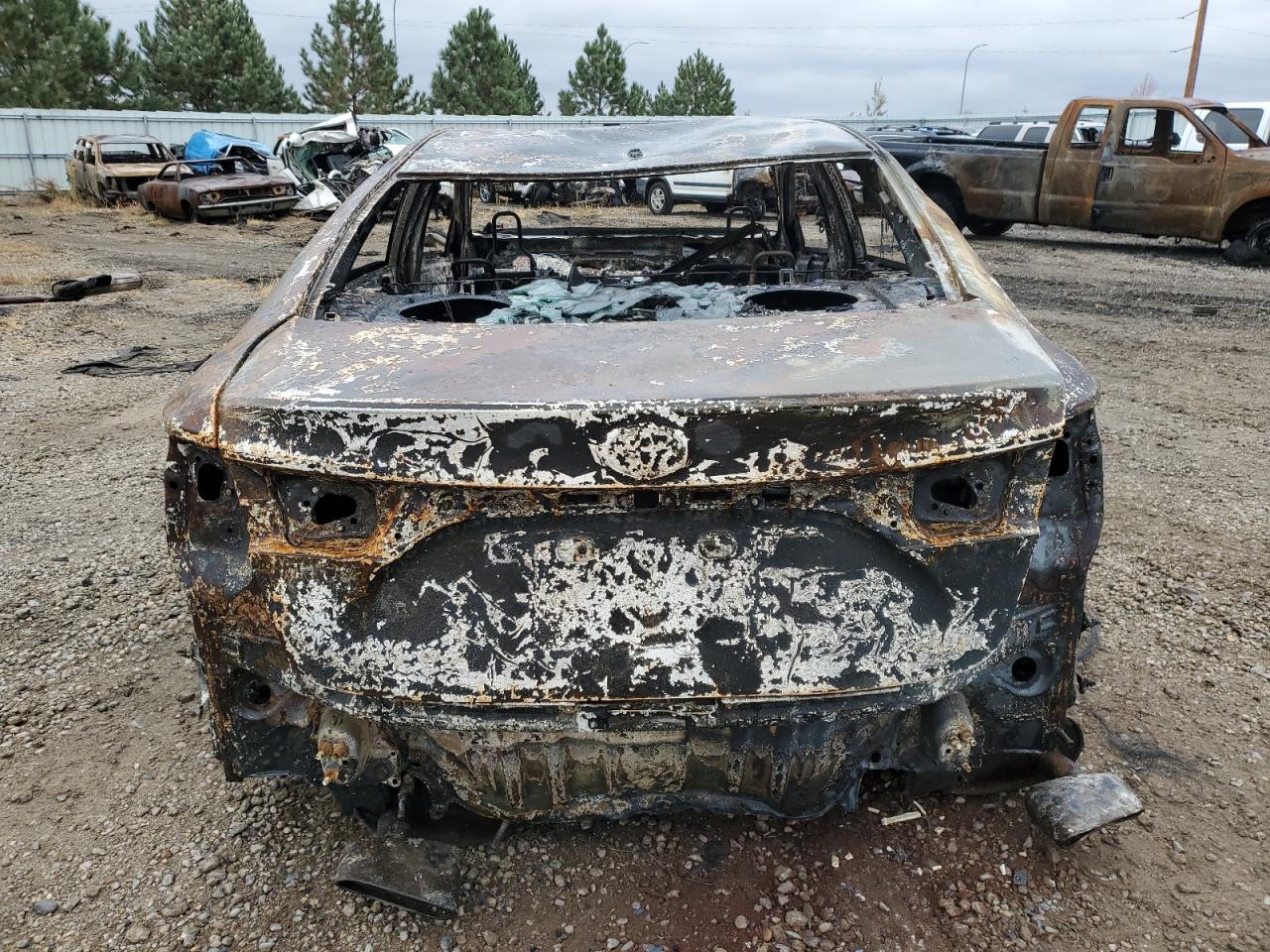 2015 Toyota Avalon VIN 4T1BK1EB1FU148075 Copart auction photo, burn damage thumbnail 6