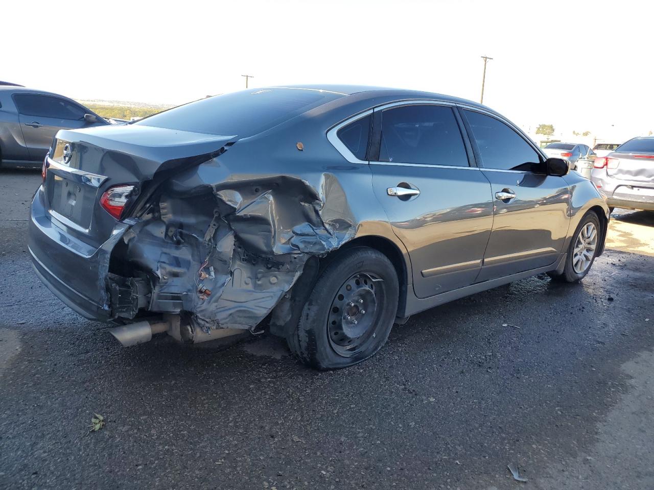 2017 Nissan Altima VIN 1N4AL3AP6HC477881 Copart auction photo, rear end damage thumbnail 3