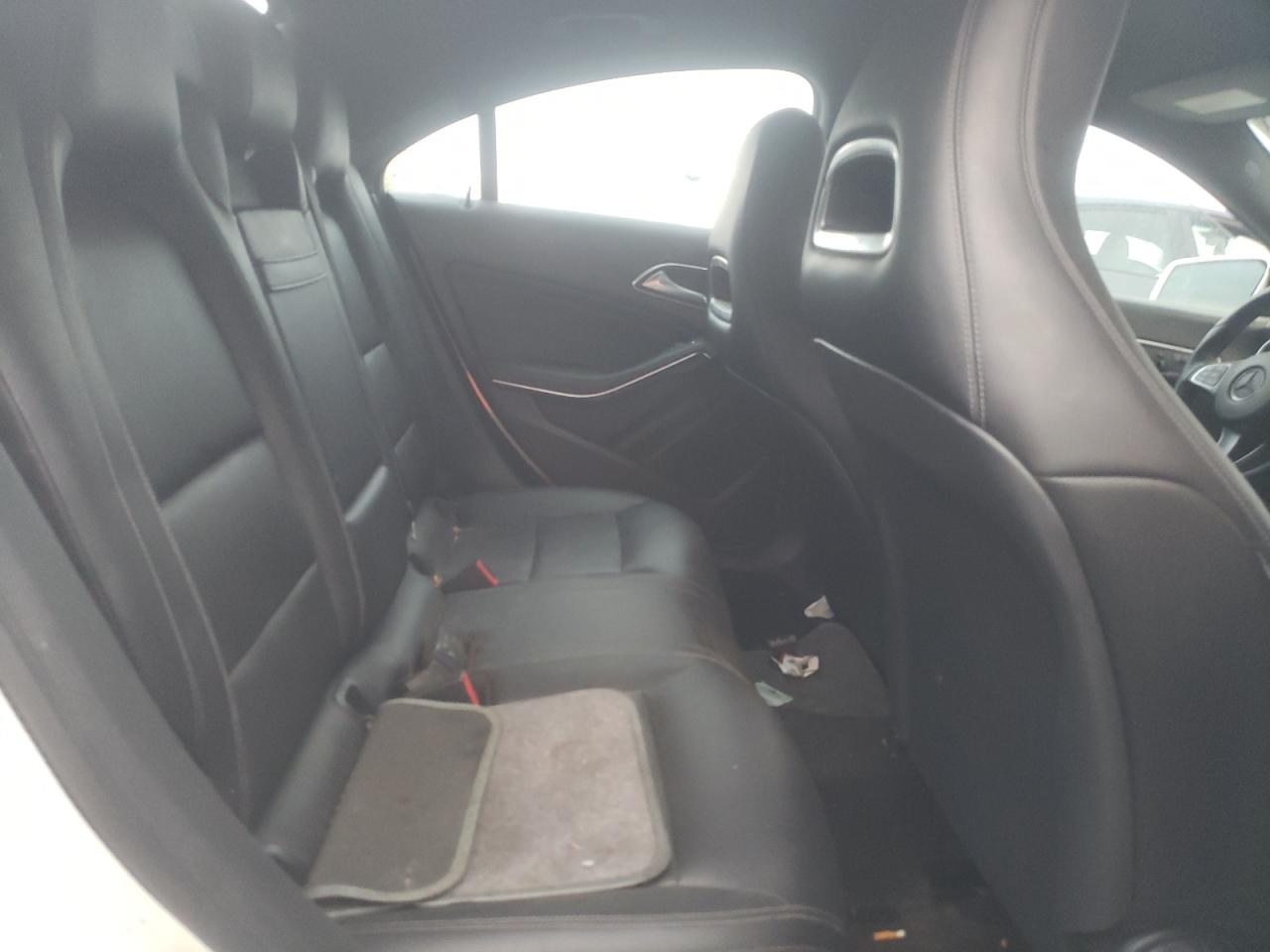 2016 Mercedes-Benz CLA-klasse VIN WDDSJ4EB5GN372055 Copart auction photo, vandalism damage thumbnail 10