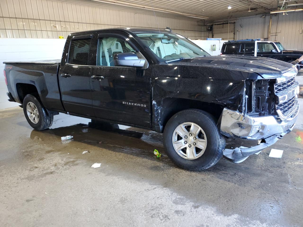 2018 Chevrolet Silverado VIN 1GCVKREC0JZ358624 Copart auction photo, front end / side damage thumbnail 4
