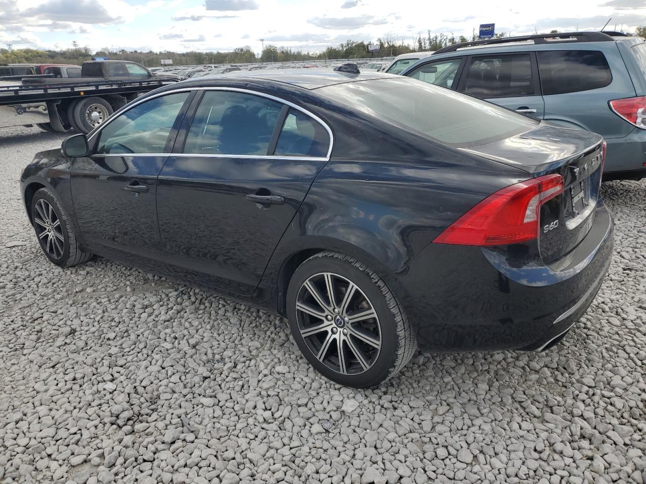 2018 Volvo S60 VIN LYV402HK0JB167319 Copart auction photo, hail damage thumbnail 2