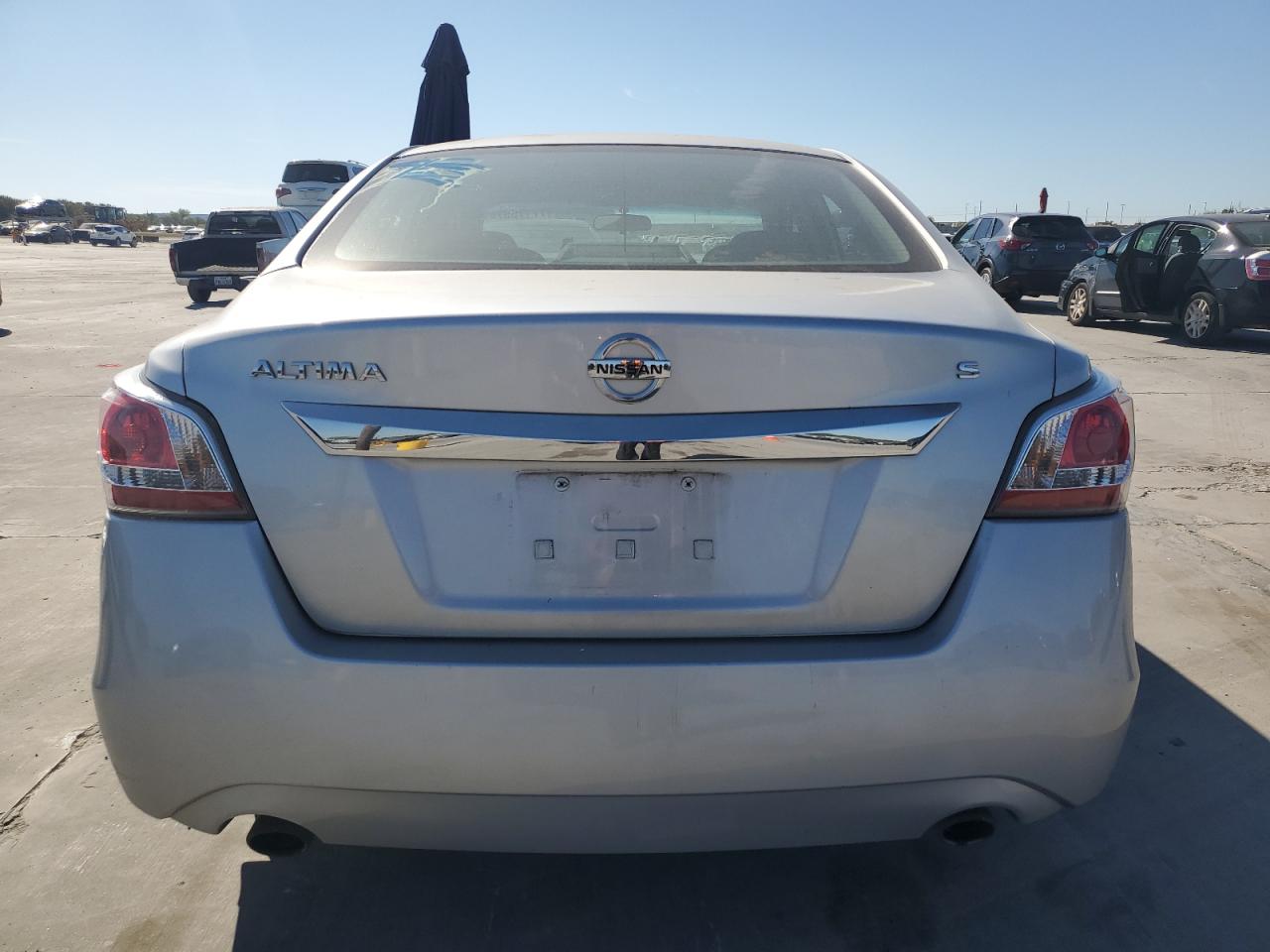 2015 Nissan Altima VIN 1N4AL3AP0FN909320 Copart auction photo, front end / side damage thumbnail 6
