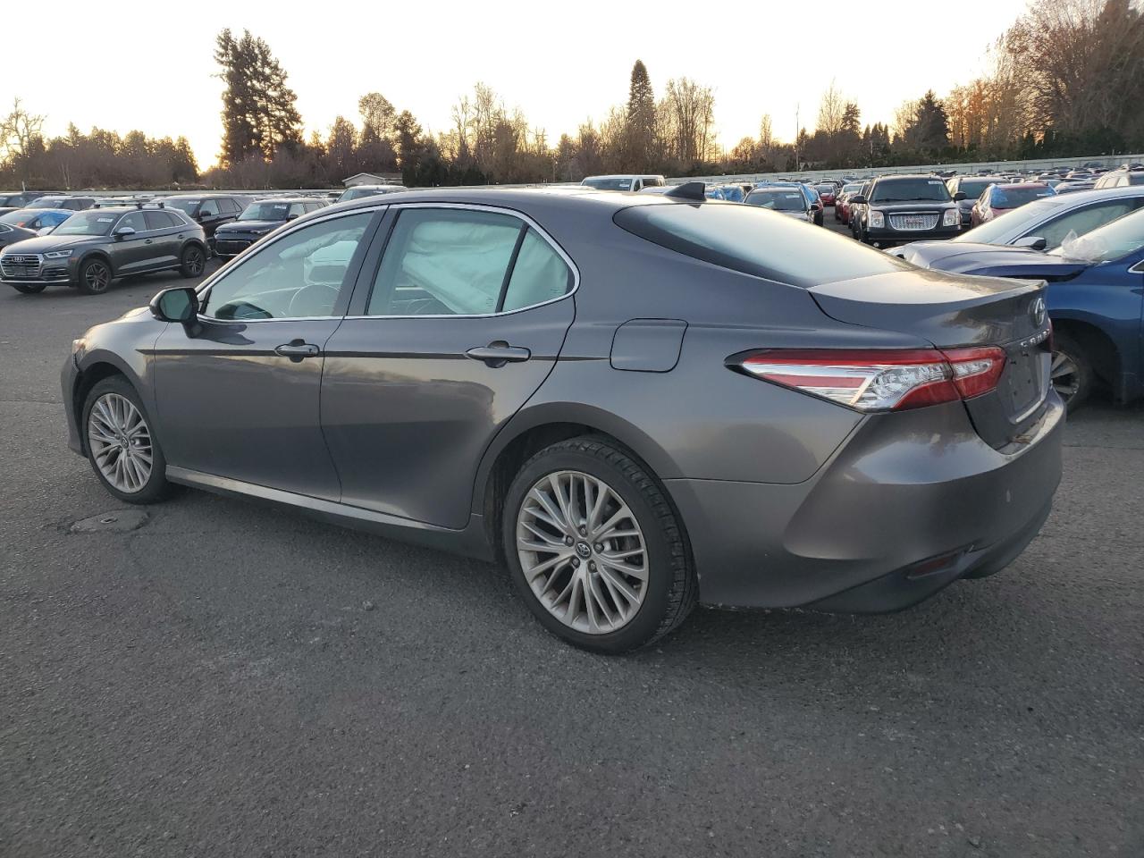 2018 Toyota Camry VIN 4T1B11HK4JU045093 Copart auction photo, side damage thumbnail 2