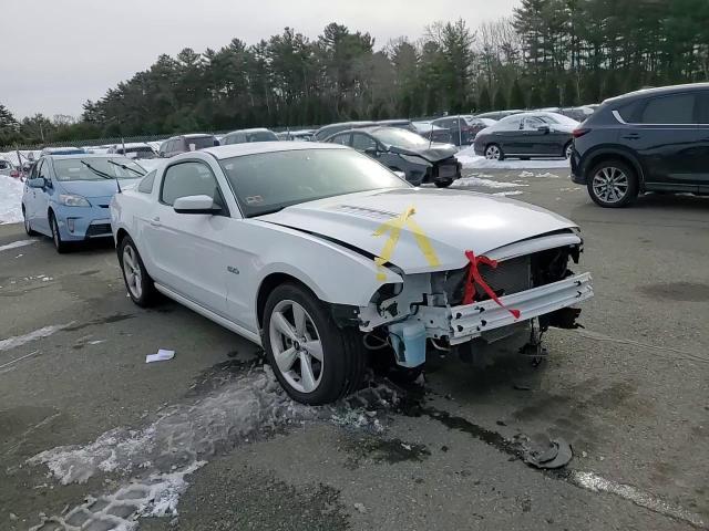 2014 Ford Mustang VIN 1ZVBP8CF7E5257831 Copart auction photo, front end / minor dent/scratches damage thumbnail 11