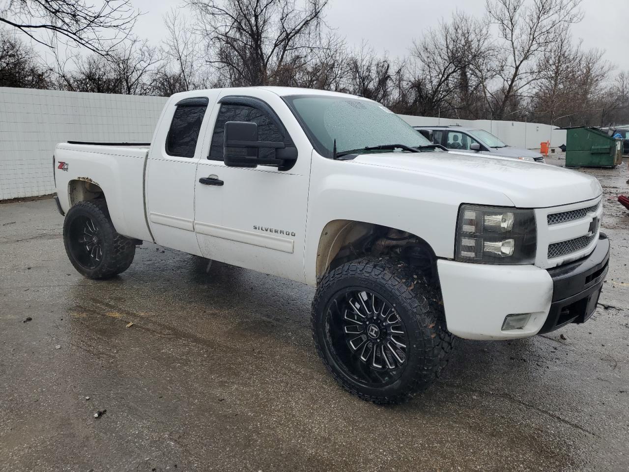 2009 Chevrolet Silverado VIN 1GCEK29009Z280087 Copart auction photo, rear end damage thumbnail 4