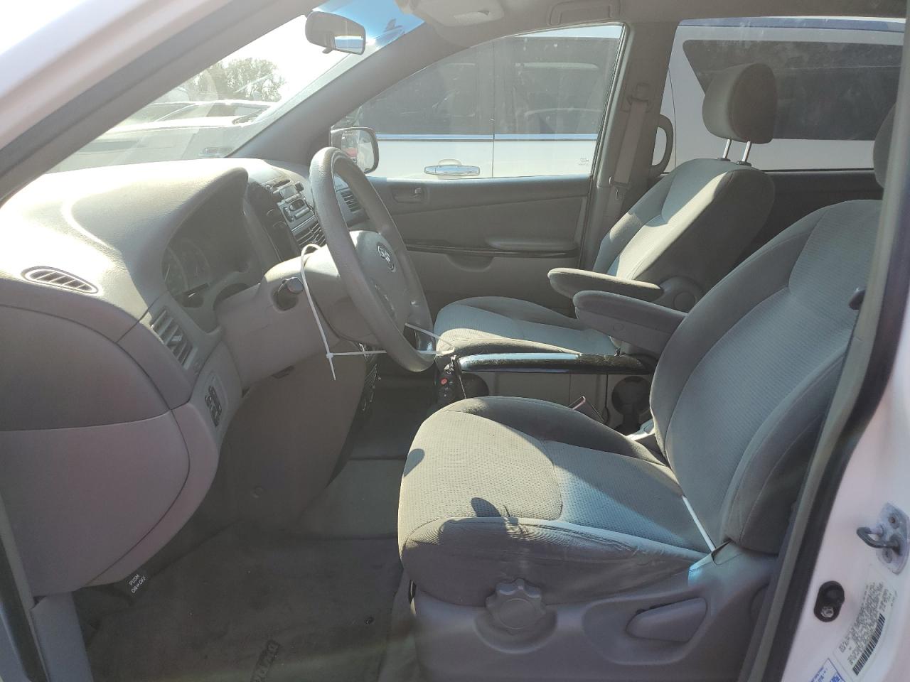 2004 Toyota Sienna VIN 5TDZA23C34S202677 Copart auction photo, side damage thumbnail 7