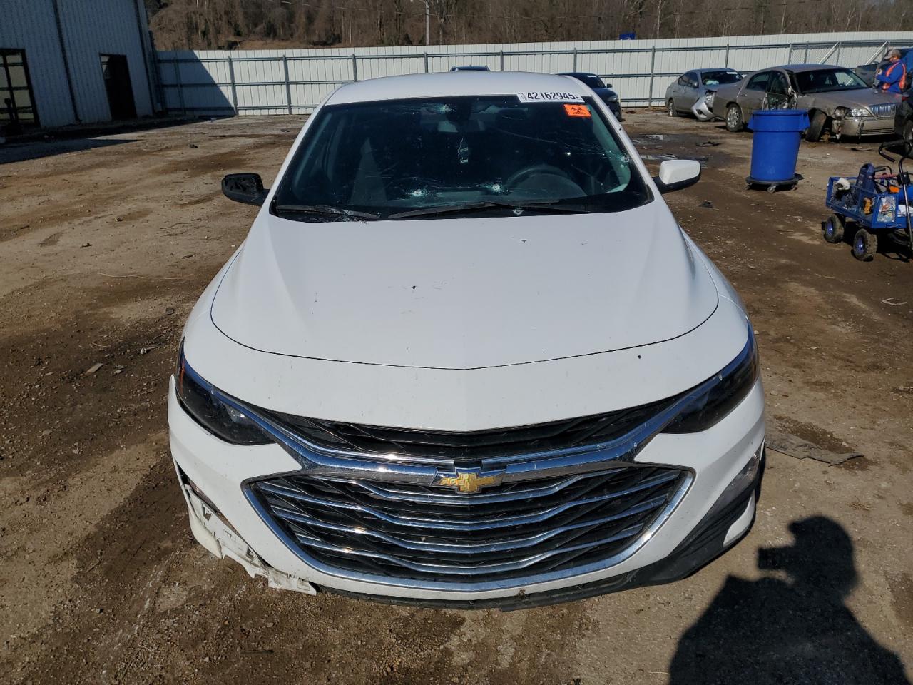 2021 Chevrolet Malibu VIN 1G1ZD5ST5MF020238 Copart auction photo, vandalism / all over damage thumbnail 5