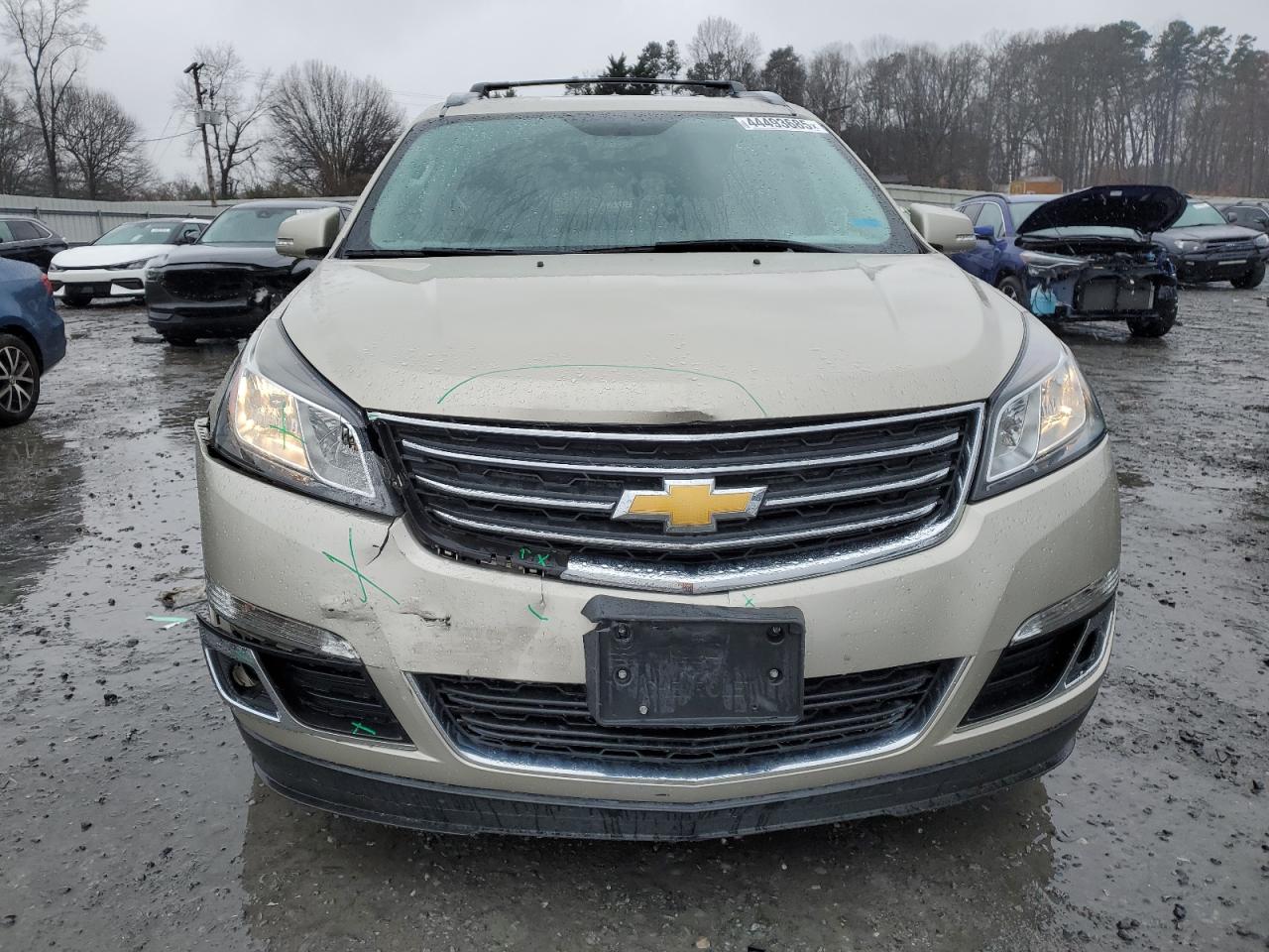 2016 Chevrolet Traverse VIN 1GNKRGKD3GJ136643 Copart auction photo, rear end / front end damage thumbnail 5