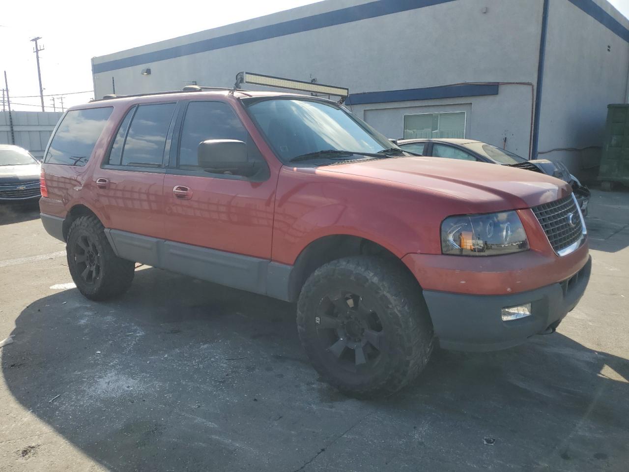 2004 Ford Expedition VIN 1FMFU16L44LA54004 Copart auction photo, front end damage thumbnail 4