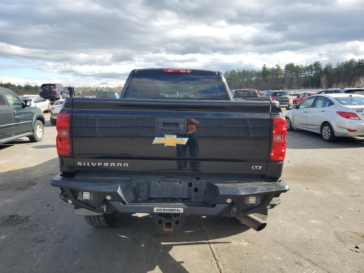 2015 Chevrolet Silverado VIN 1GC2KWEG7FZ501614 Copart auction photo, front end damage thumbnail 6