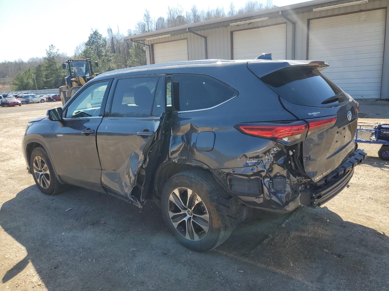 2021 Toyota Highlander VIN 5TDGARAH7MS010693 Copart auction photo, side / rear end damage thumbnail 2