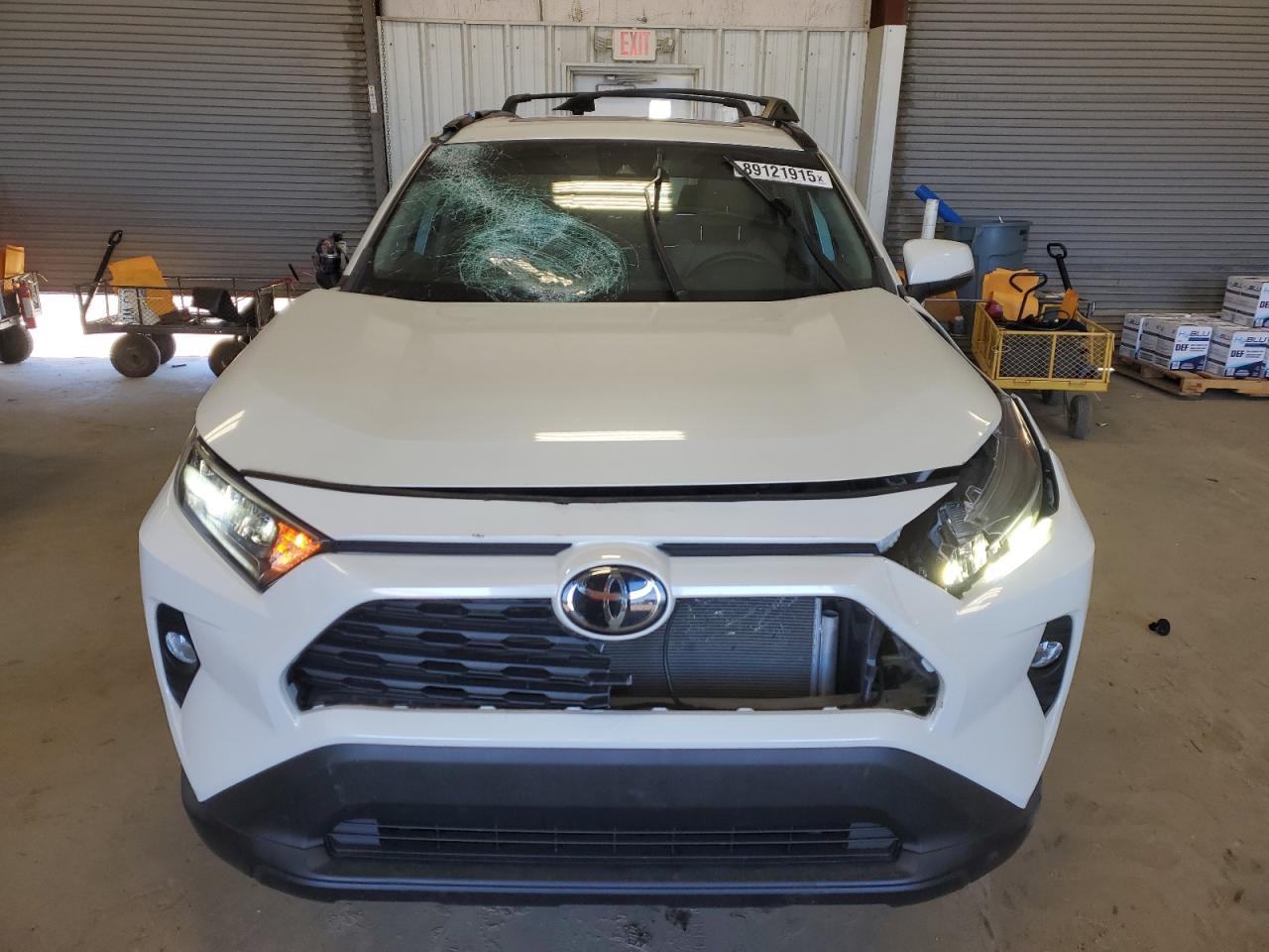 2021 Toyota RAV 4 VIN 2T3C1RFV4MW159932 Copart auction photo, front end damage thumbnail 5