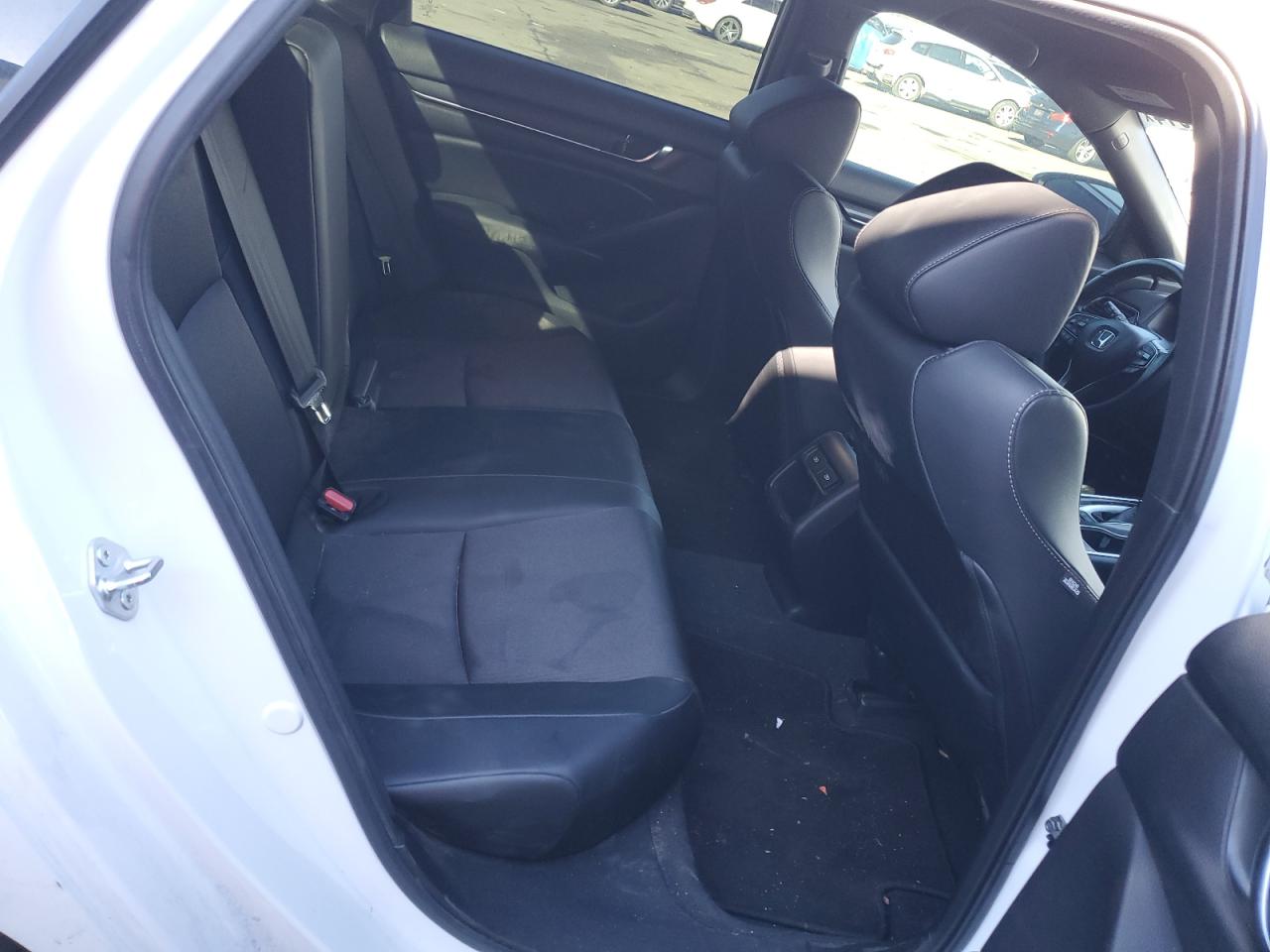 2021 Honda Accord VIN 1HGCV1F39MA062813 Copart auction photo, vandalism damage thumbnail 10