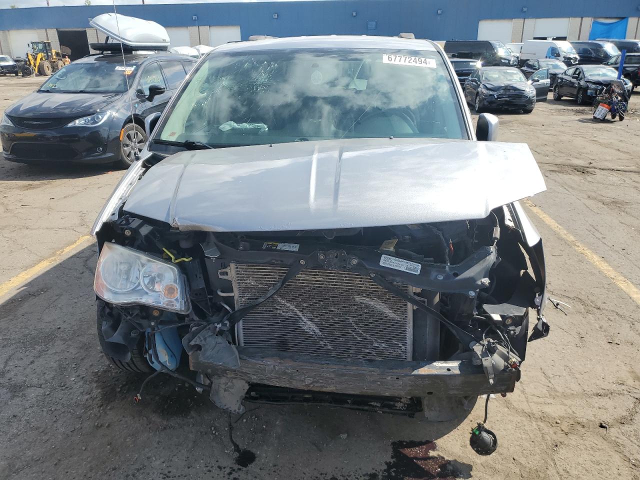 2014 Chrysler Town & Country VIN 2C4RC1BG5ER364913 Copart auction photo, front end damage thumbnail 5