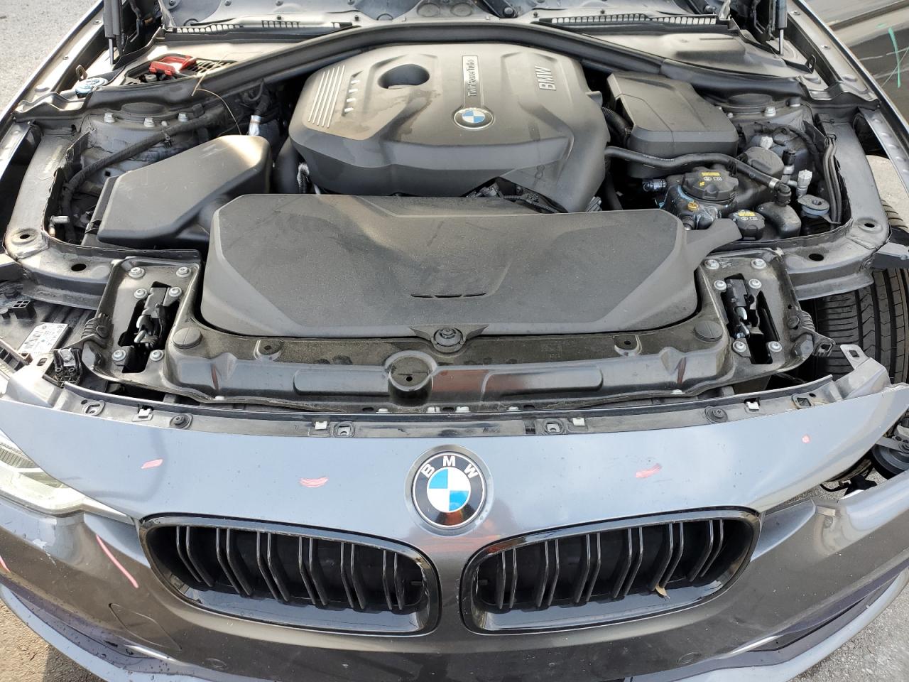 2017 BMW 3er VIN WBA8B9G57HNU48864 Copart auction photo, all over damage thumbnail 11