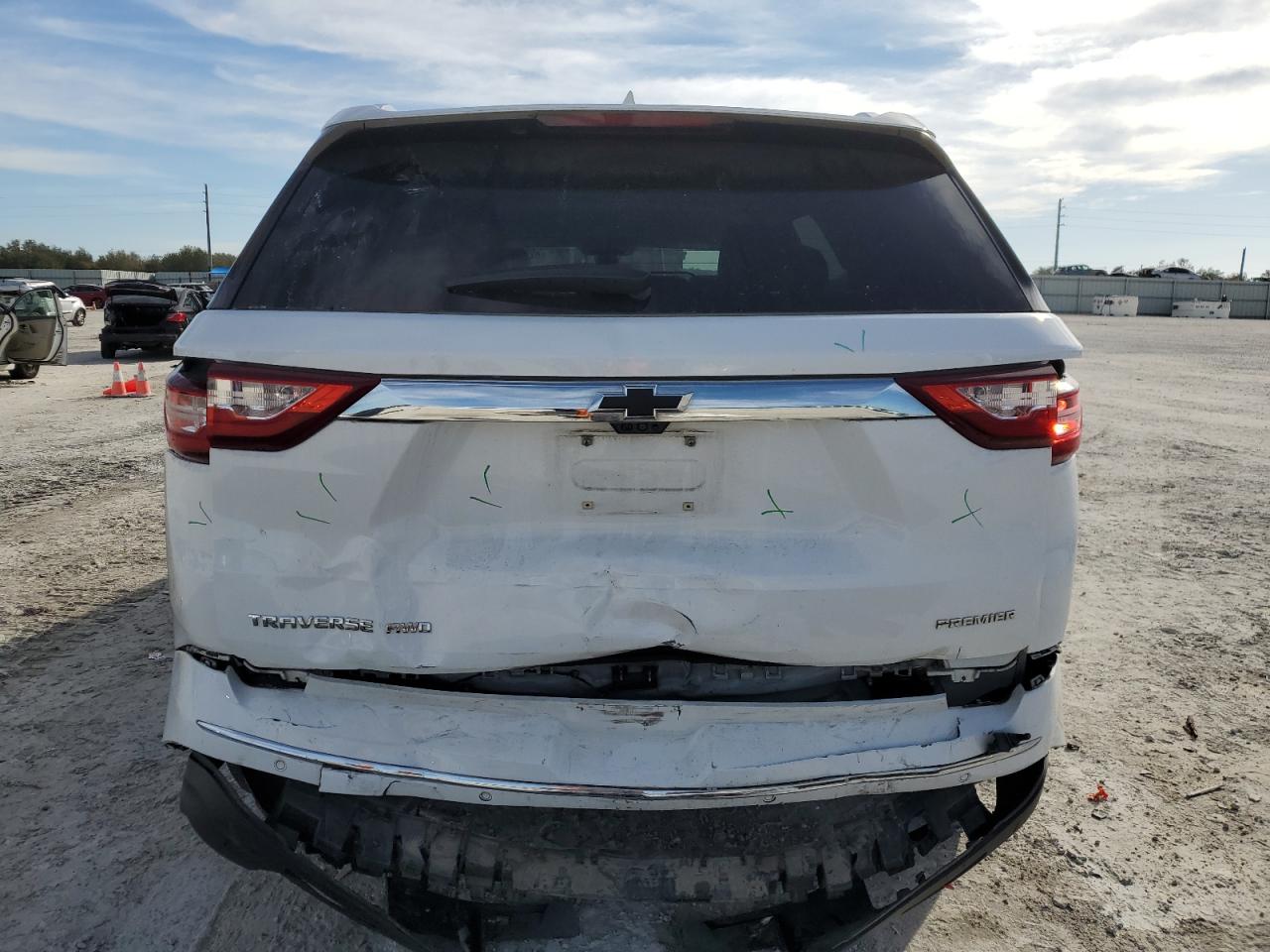 2019 Chevrolet Traverse VIN 1GNEVKKWXKJ123460 Copart auction photo, rear end damage thumbnail 6