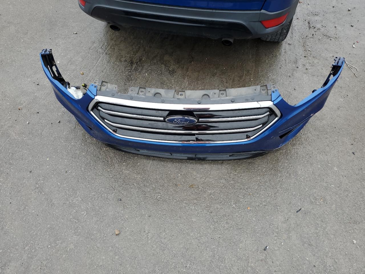 2019 Ford Escape VIN 1FMCU0GD9KUC45977 Copart auction photo, front end damage thumbnail 13