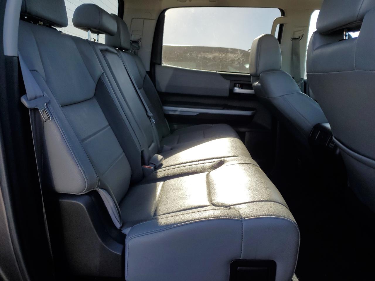 2019 Toyota Tundra VIN 5TFHY5F15KX844098 Copart auction photo, rear end damage thumbnail 10