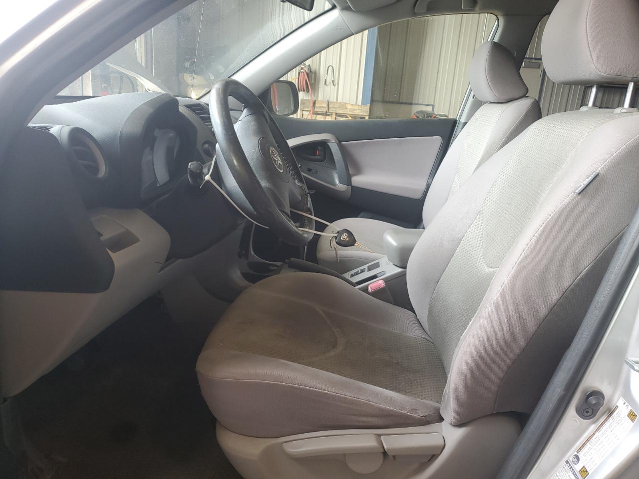 2007 Toyota RAV 4 VIN JTMBD33V176044800 Copart auction photo, rear end damage thumbnail 7