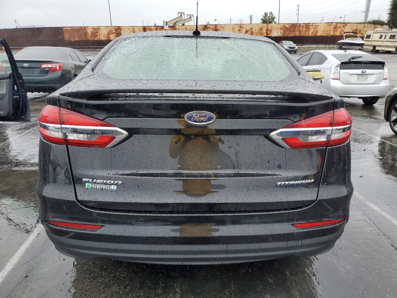 2019 Ford Fusion VIN 3FA6P0SU0KR175010 Copart auction photo, front end / side damage thumbnail 6