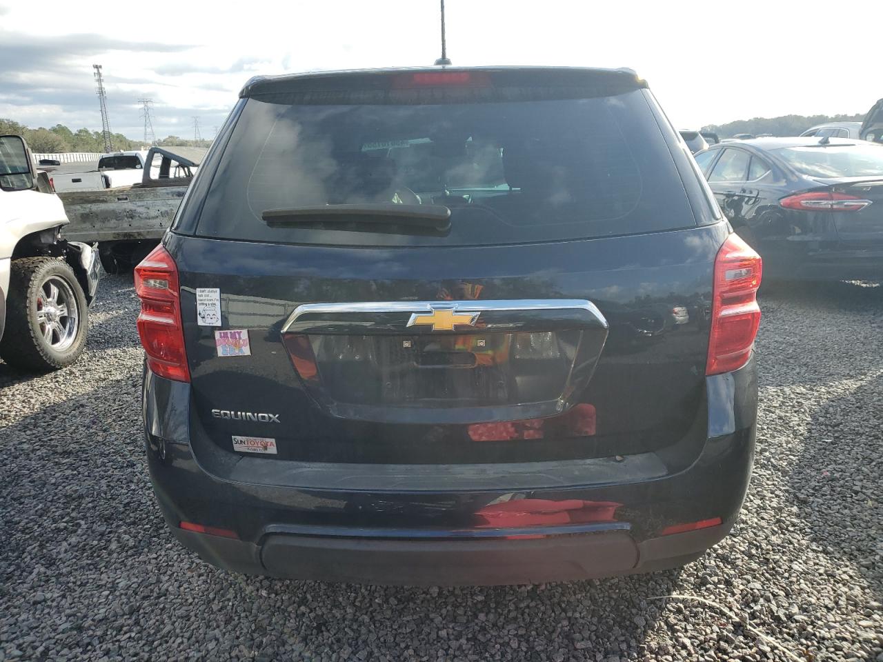 2017 Chevrolet Equinox VIN 2GNALBEK4H1518864 Copart auction photo, front end / side damage thumbnail 6