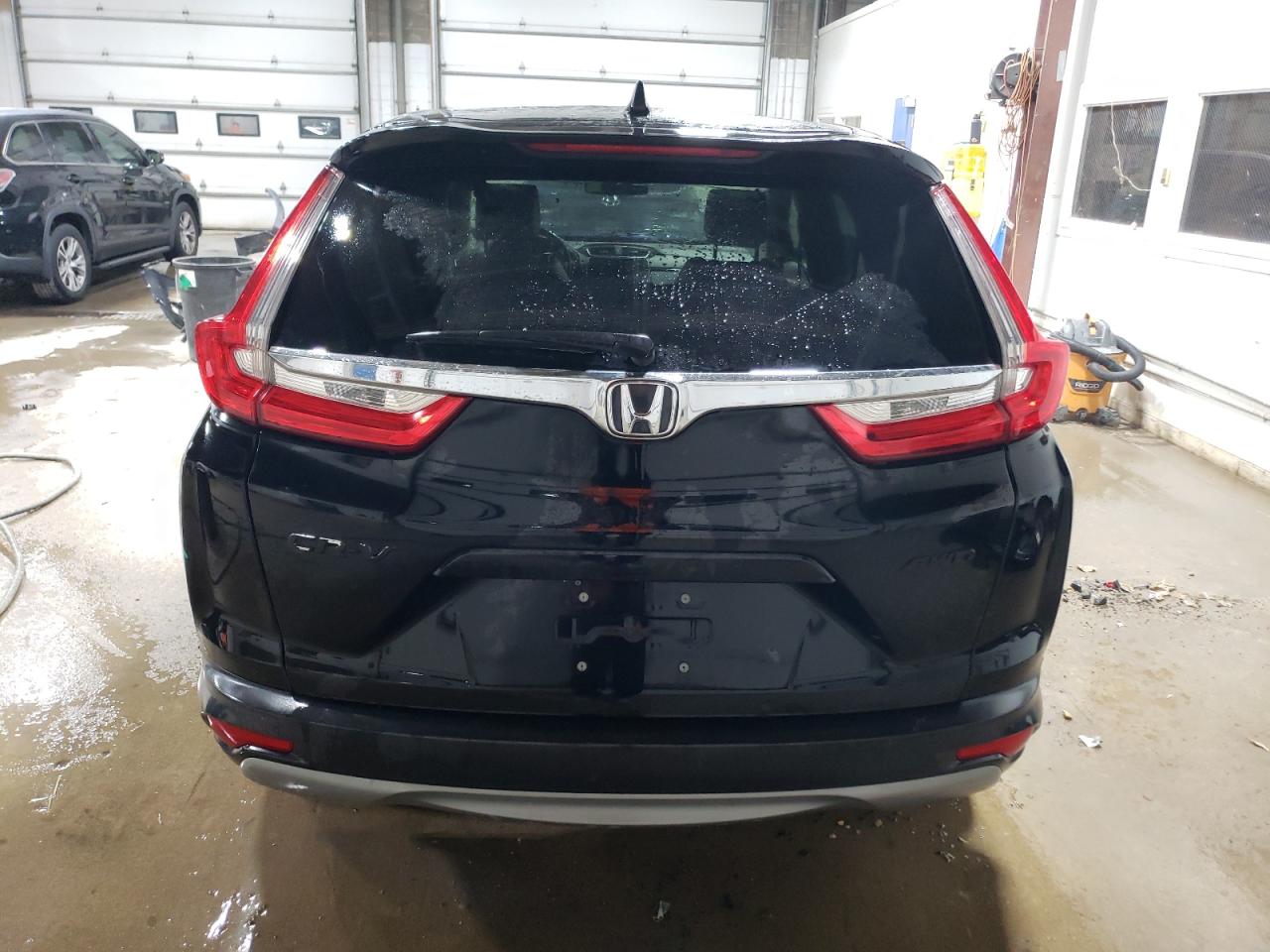 2018 Honda CR-V VIN 7FARW2H87JE017574 Copart auction photo, front end damage thumbnail 6