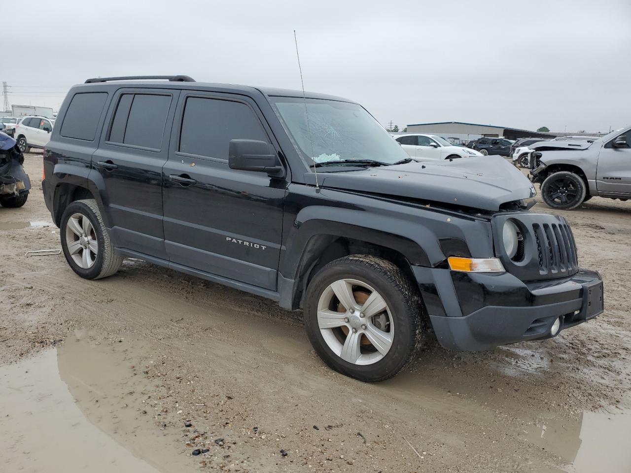 2013 Jeep Liberty (Patriot) VIN 1C4NJPFB1DD230066 Copart auction photo, front end / side damage thumbnail 4