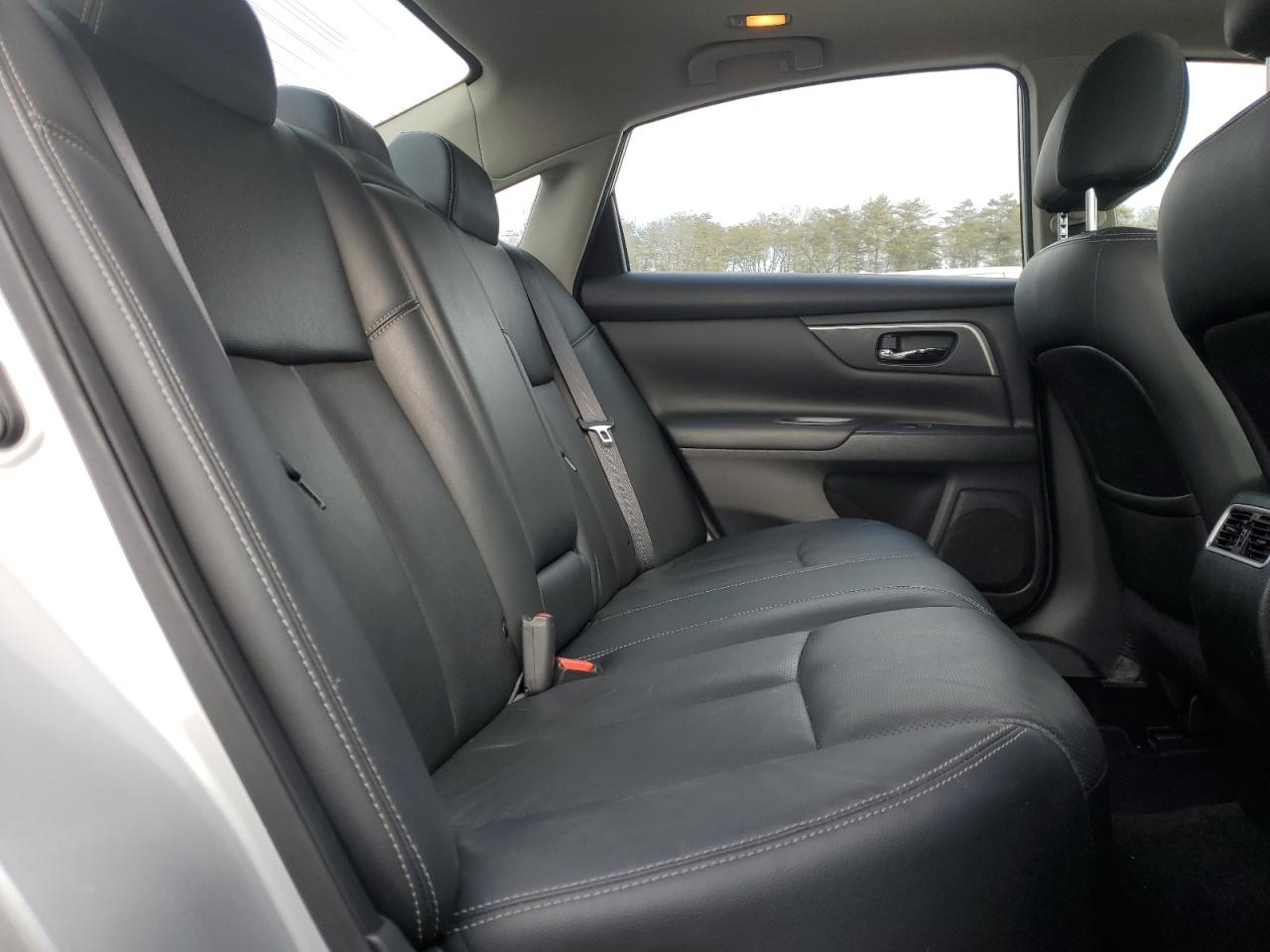 2017 Nissan Altima VIN 1N4BL3AP3HC161245 Copart auction photo, minor dent/scratches damage thumbnail 10