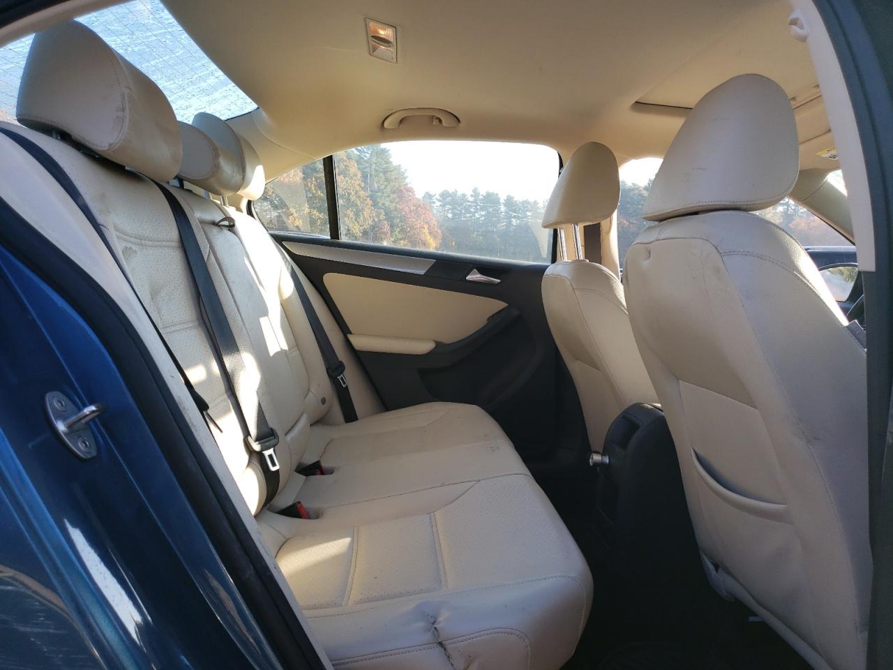 2017 Volkswagen Jetta VIN 3VWDB7AJ3HM378573 Copart auction photo, front end / mechanical damage thumbnail 10