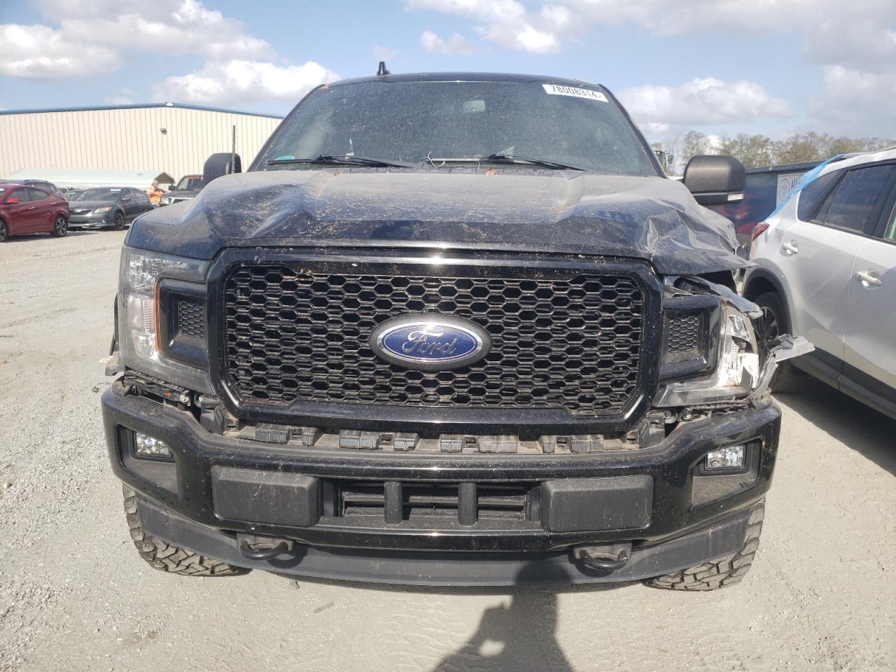 2018 Ford F-150 VIN 1FTEW1EP4JFD26883 Copart auction photo, top/roof / front end damage thumbnail 5
