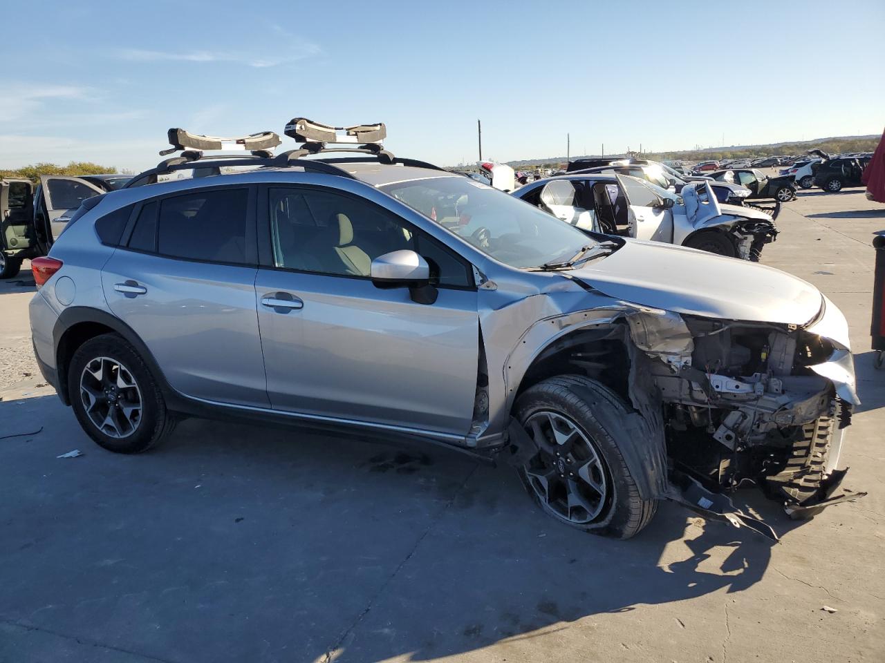 2019 Subaru XV VIN JF2GTACC5K8254049 Copart auction photo, front end / side damage thumbnail 4