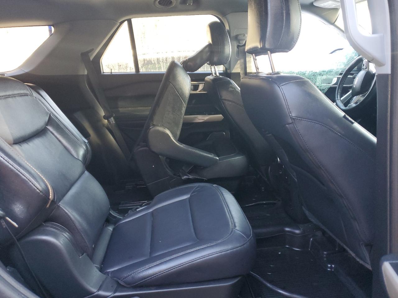 2021 Ford Explorer VIN 1FMSK8DH1MGA29114 Copart auction photo, water/flood / front end damage thumbnail 11