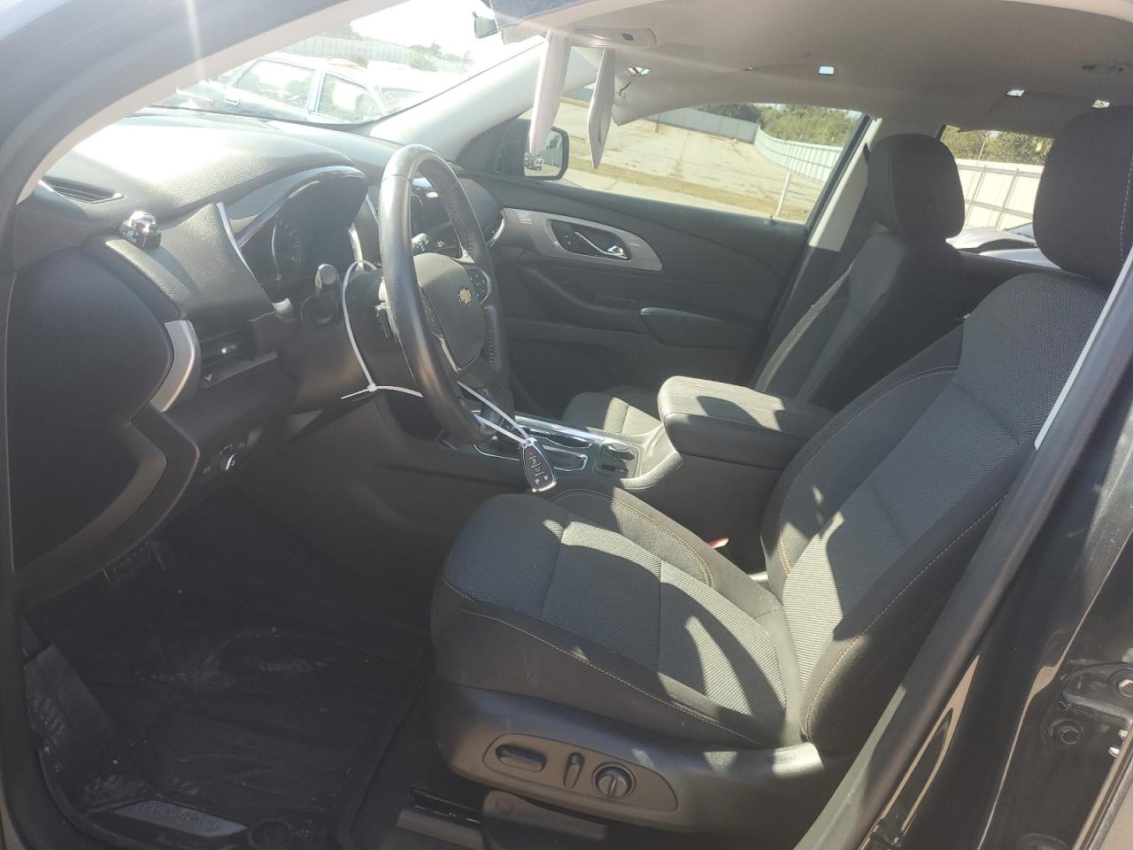 2020 Chevrolet Traverse VIN 1GNERGKW0LJ246719 Copart auction photo, hail / rear end damage thumbnail 7