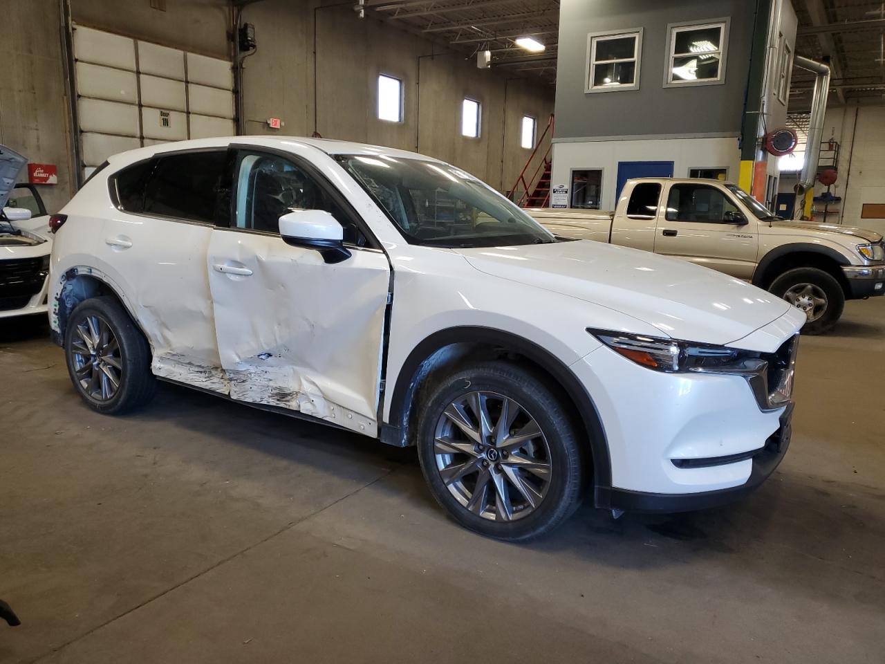 2020 Mazda CX-5 VIN JM3KFBDM0L1842715 Copart auction photo, all over damage thumbnail 4