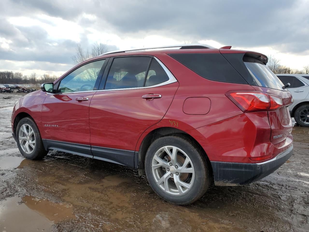 2020 Chevrolet Equinox VIN 3GNAXNEV4LS628259 Copart auction photo, front end damage thumbnail 2