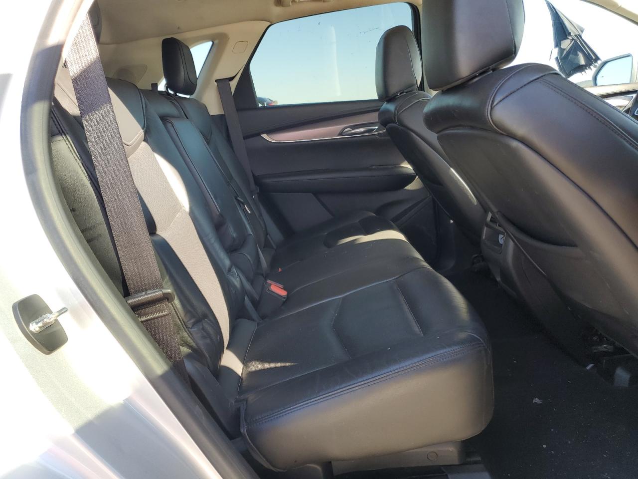 2017 Cadillac XT5 VIN 1GYKNBRS3HZ180666 Copart auction photo, front end / side damage thumbnail 11