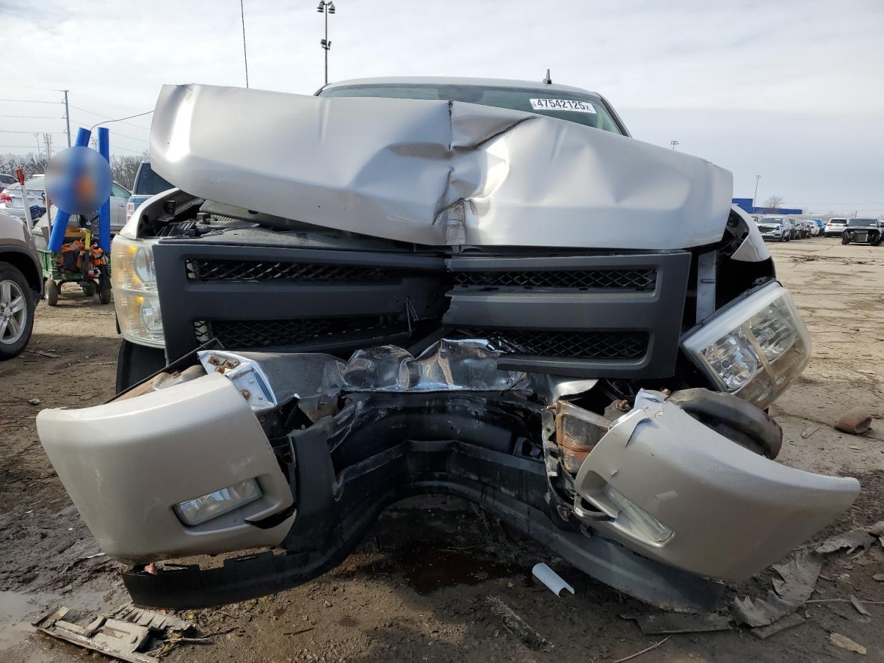 2008 Chevrolet Silverado VIN 2GCEK190781304600 Copart auction photo, front end damage thumbnail 5