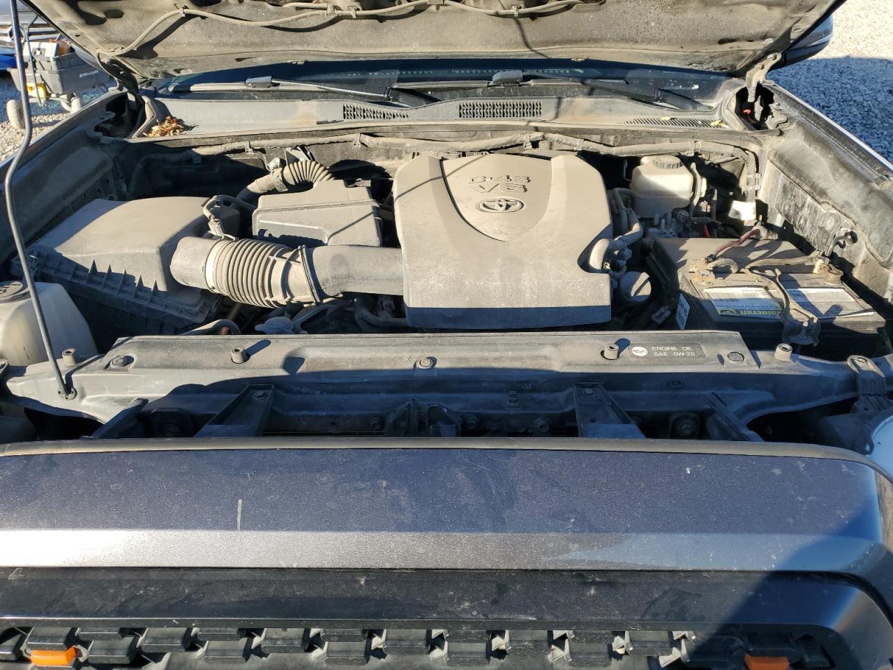 2019 Toyota Tacoma VIN 3TMCZ5AN3KM235566 Copart auction photo, minor dent/scratches damage thumbnail 12