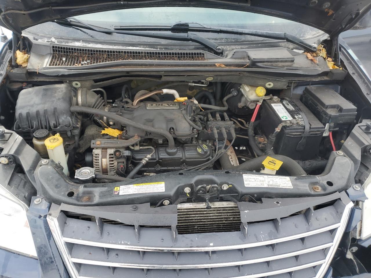 2008 Chrysler Town & Country VIN 2A8HR54P58R694708 Copart auction photo, front end damage thumbnail 12
