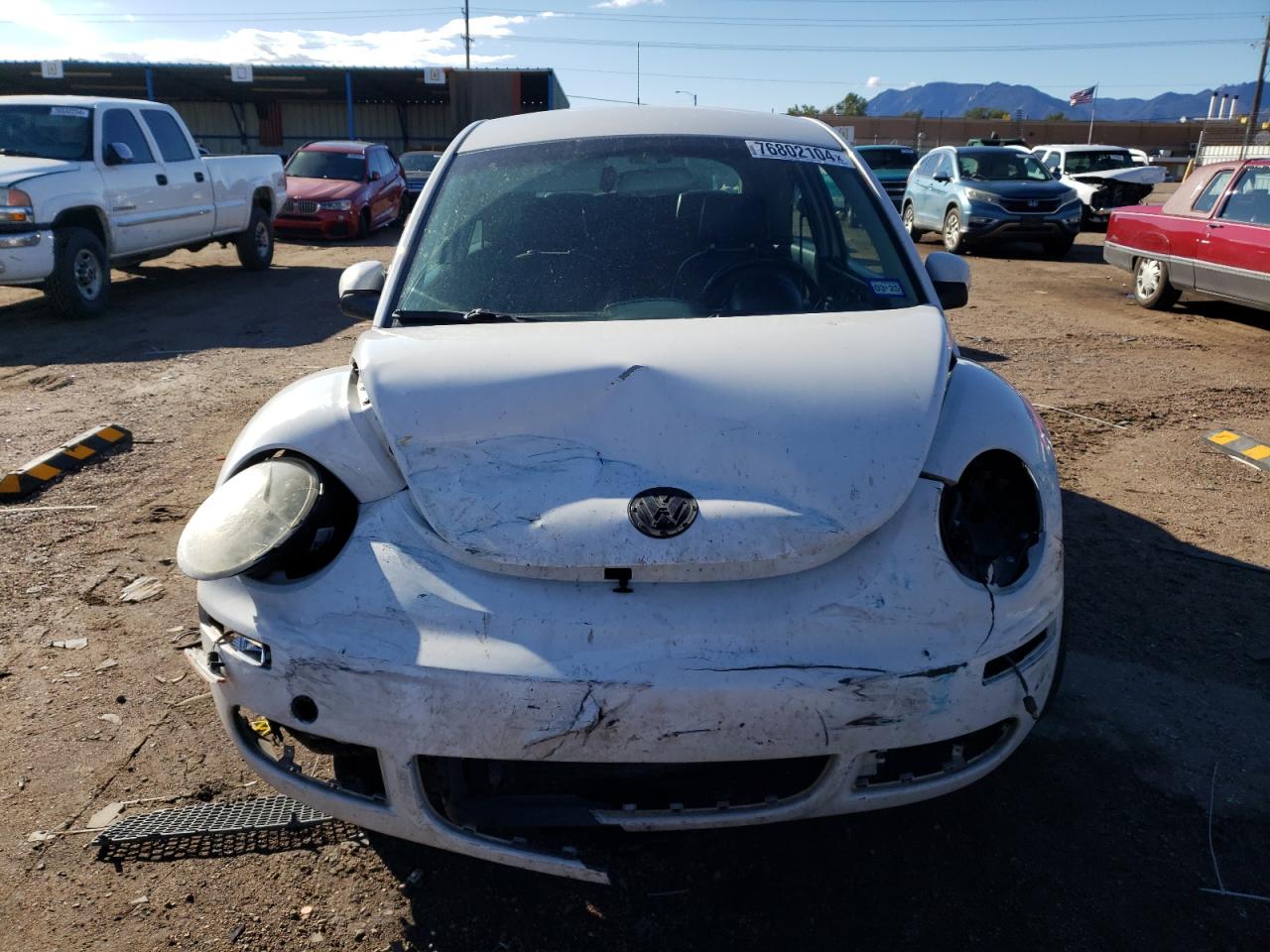 2010 Volkswagen Beetle VIN 3VWPW3AG7AM012961 Copart auction photo, front end damage thumbnail 5