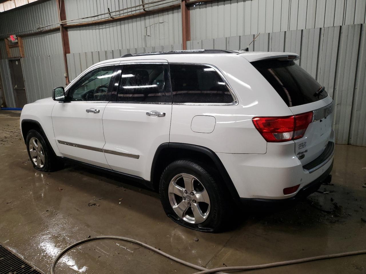 2013 Jeep Grand Cherokee VIN 1C4RJFCT1DC587049 Copart auction photo, front end damage thumbnail 2