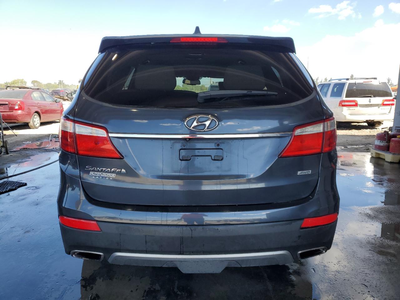 2015 Hyundai Santa Fe VIN KM8SMDHF8FU096650 Copart auction photo, front end / minor dent/scratches damage thumbnail 6