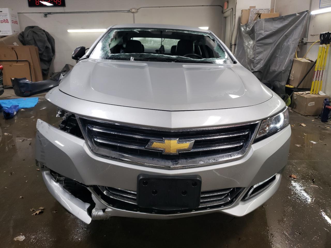 2016 Chevrolet Impala VIN 2G1145S3XG9195241 Copart auction photo, front end damage thumbnail 5